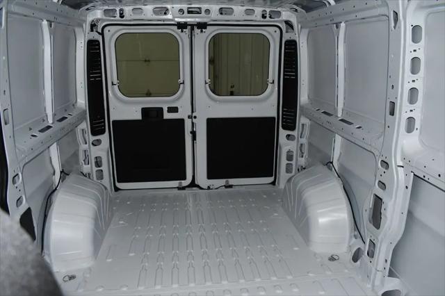 2026 Ram ProMaster Cargo Van Tradesman Low Roof 136" WB w/Pass Seat
