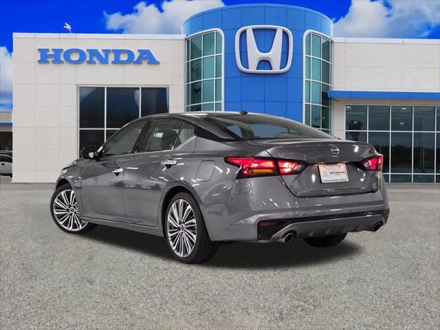 2023 Nissan Altima SL FWD