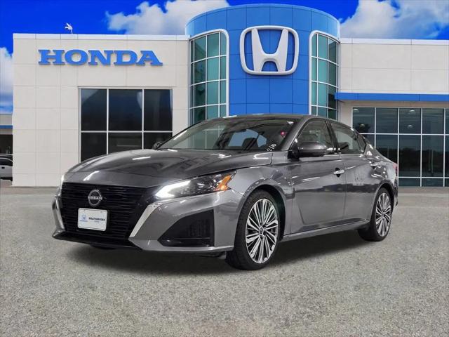 2023 Nissan Altima SL FWD