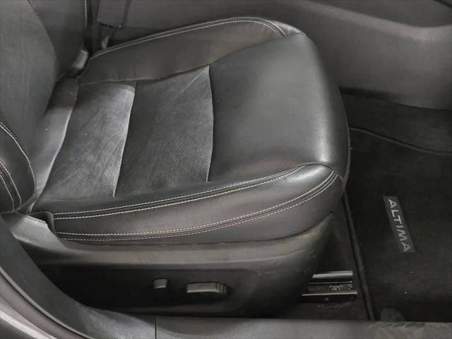 2023 Nissan Altima SL FWD