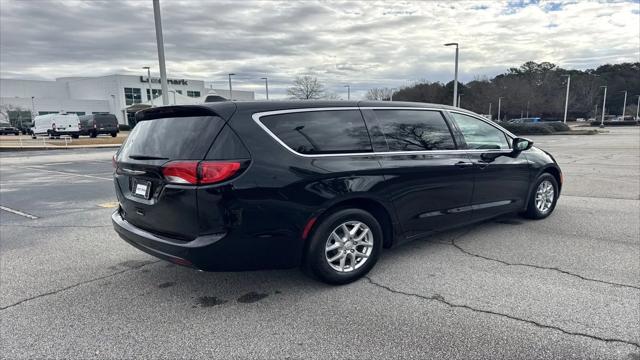 2026 Chrysler Voyager LX