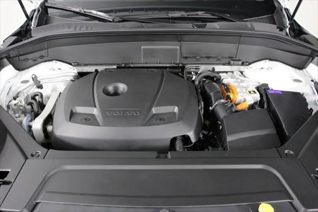 2026 Volvo XC90 Plug-In Hybrid Ultra, T8 AWD, Electric/Gasoline, Bright, 7 Seats
