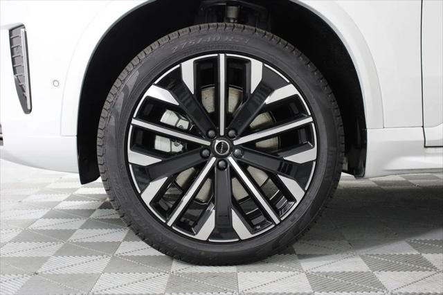 2026 Volvo XC90 Plug-In Hybrid Ultra, T8 AWD, Electric/Gasoline, Bright, 7 Seats