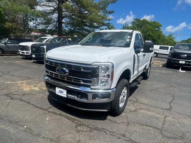 2025 Ford F-350 XLT