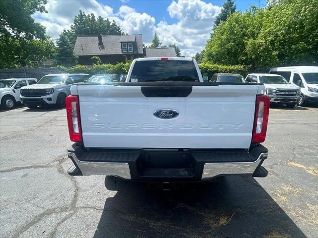 2025 Ford F-350 XLT