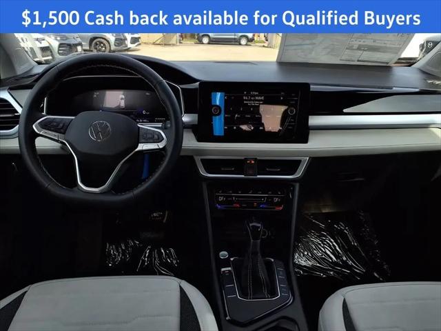 2026 Volkswagen Taos SE