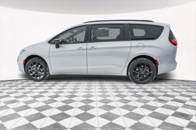 2026 Chrysler Pacifica Limited AWD