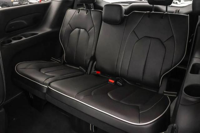 2026 Chrysler Pacifica Limited AWD