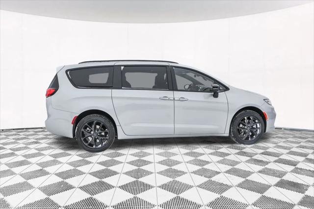 2026 Chrysler Pacifica Limited AWD