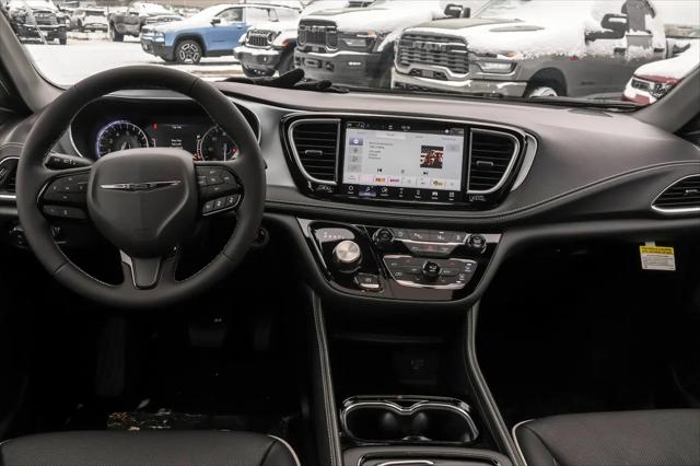 2026 Chrysler Pacifica Limited AWD