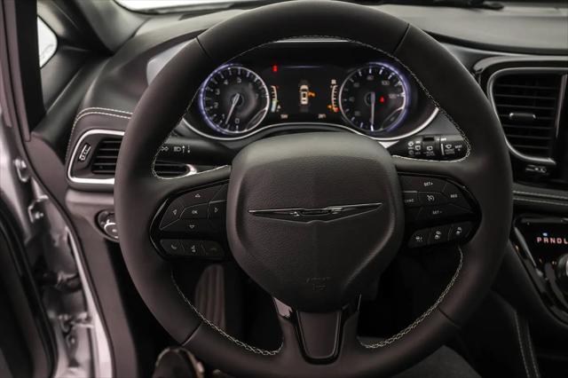 2026 Chrysler Pacifica Limited AWD