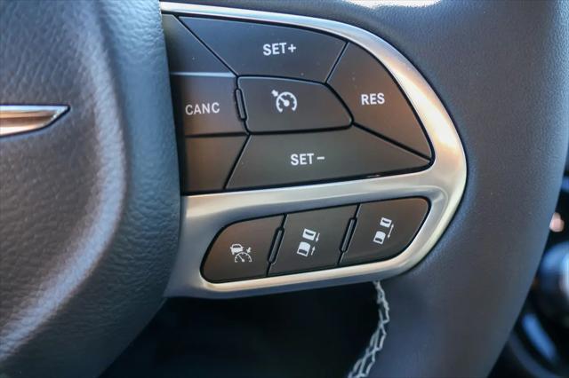 2026 Chrysler Voyager LX