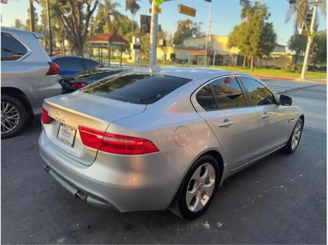 2017 Jaguar XE 25t