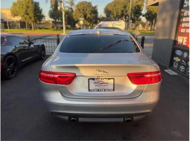 2017 Jaguar XE 25t