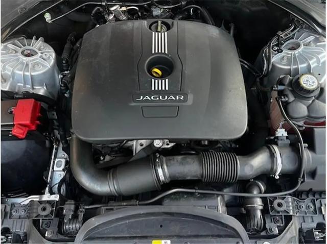2017 Jaguar XE 25t