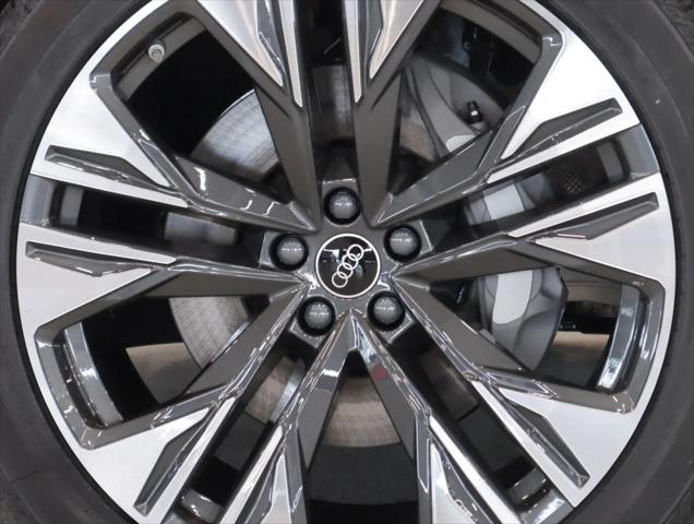 2026 Audi Q8 Premium Plus 55 TFSI quattro Tiptronic