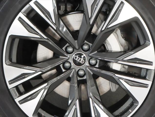 2026 Audi Q8 Premium Plus 55 TFSI quattro Tiptronic
