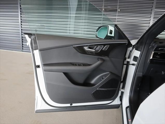 2026 Audi Q8 Premium Plus 55 TFSI quattro Tiptronic