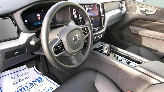 2025 Volvo XC60 B5 Plus