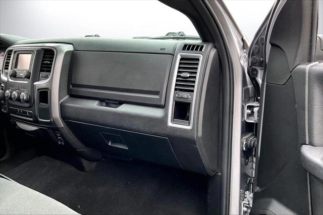 2024 Ram 1500 Classic Warlock Crew Cab 4x4 5'7" Box