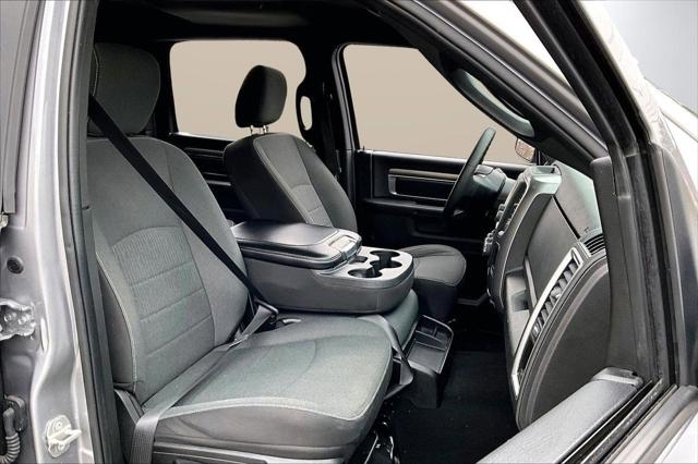 2024 Ram 1500 Classic Warlock Crew Cab 4x4 5'7" Box