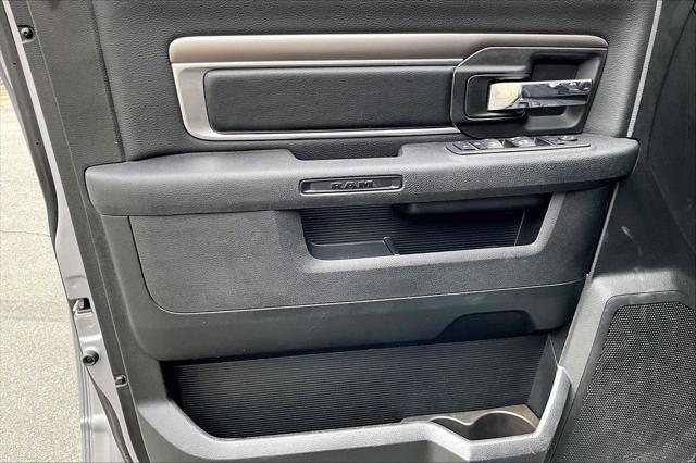 2024 Ram 1500 Classic Warlock Crew Cab 4x4 5'7" Box