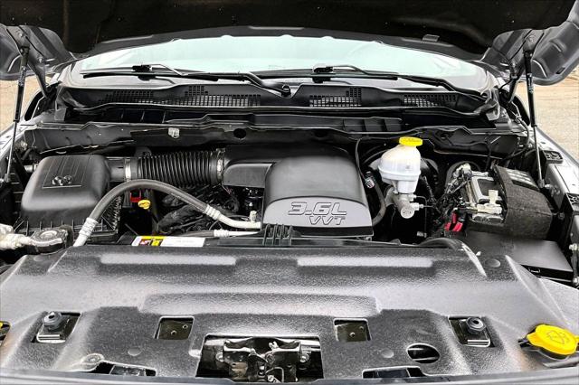 2024 Ram 1500 Classic Warlock Crew Cab 4x4 5'7" Box