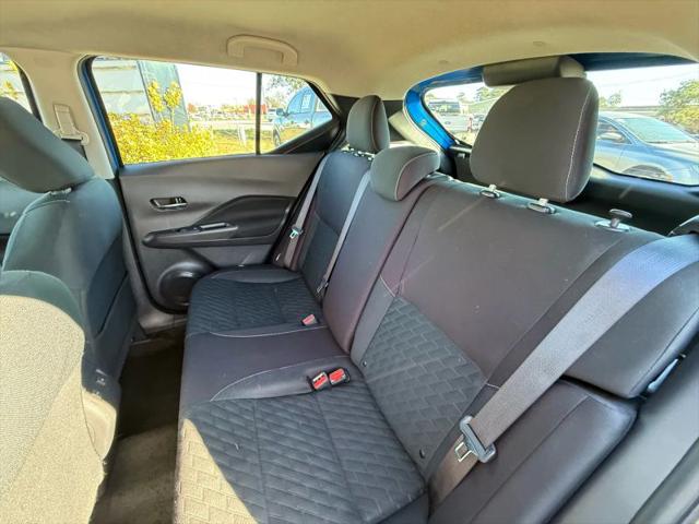 2022 Nissan Kicks SV Xtronic CVT