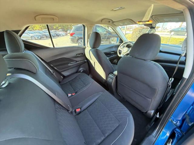 2022 Nissan Kicks SV Xtronic CVT
