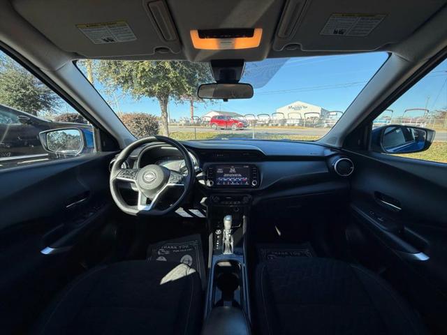 2022 Nissan Kicks SV Xtronic CVT