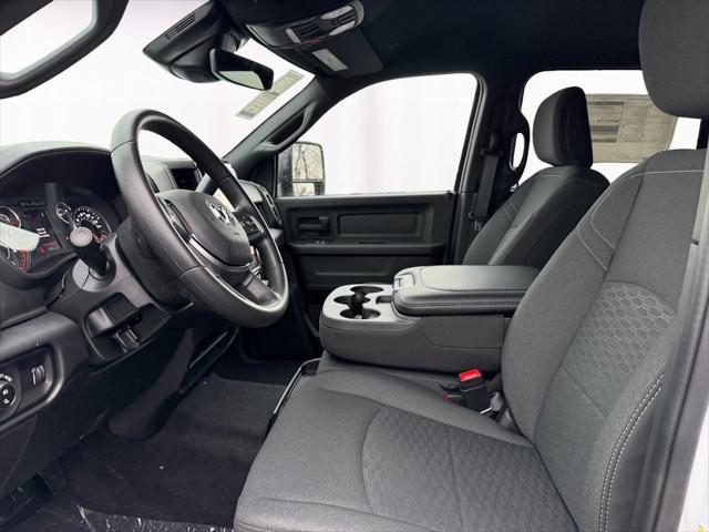 2026 Ram 3500 Tradesman Crew Cab 4x4 8' Box