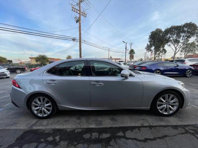 2016 Lexus IS 200t 200t