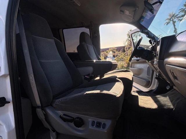 2002 Ford F-250 Base
