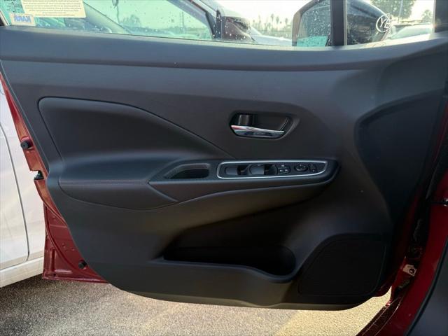 2025 Nissan Versa 1.6 SR