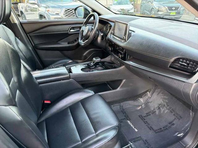 2021 Nissan Rogue SV FWD