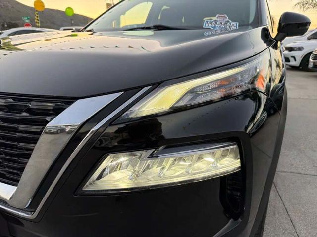 2021 Nissan Rogue SV FWD