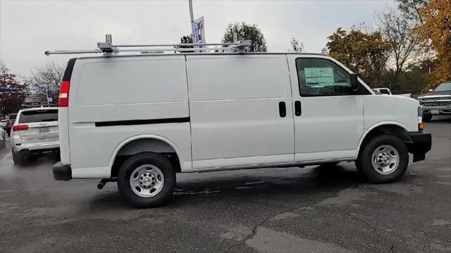 2025 Chevrolet Express Cargo Van RWD 2500 Regular Wheelbase WT