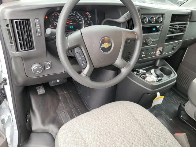 2025 Chevrolet Express Cargo Van RWD 2500 Regular Wheelbase WT