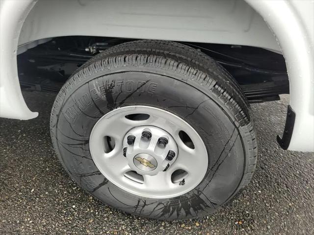 2025 Chevrolet Express Cargo Van RWD 2500 Regular Wheelbase WT