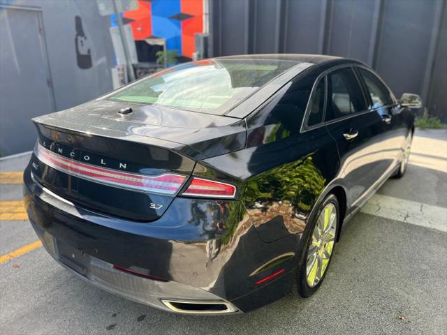 2015 Lincoln MKZ Base