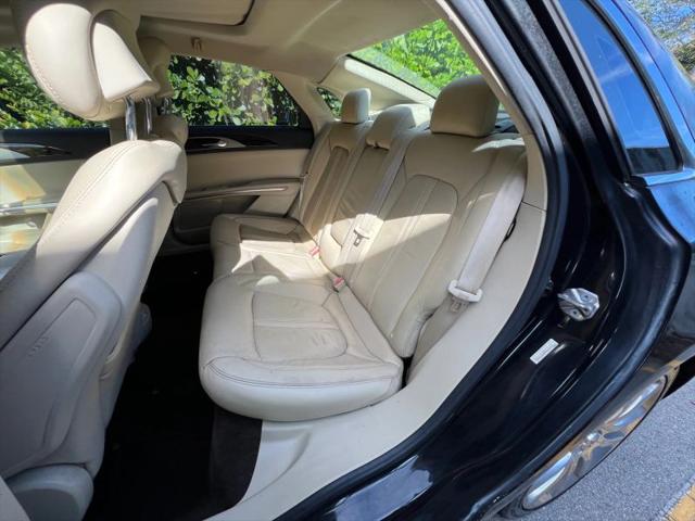 2015 Lincoln MKZ Base