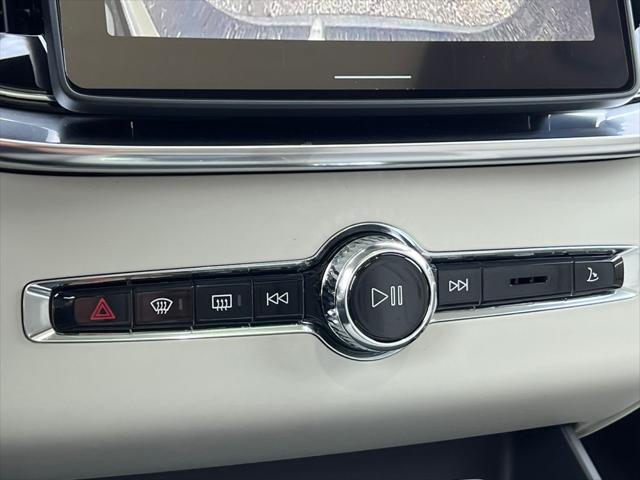 2026 Volvo XC90 B6 Ultra 7-Seater