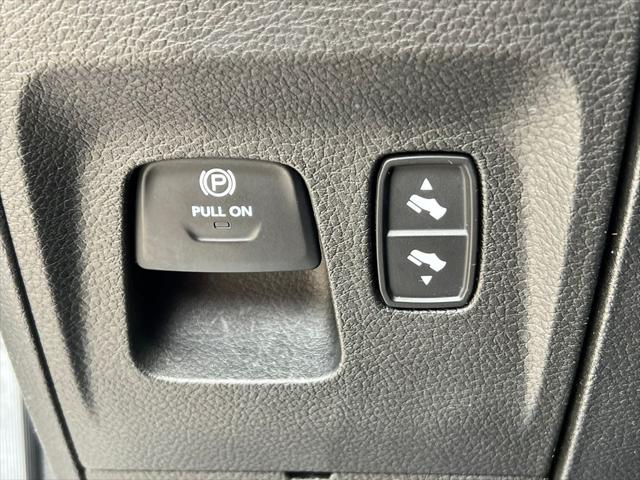 2019 Ram 1500 Laramie Crew Cab 4x4 57 Box
