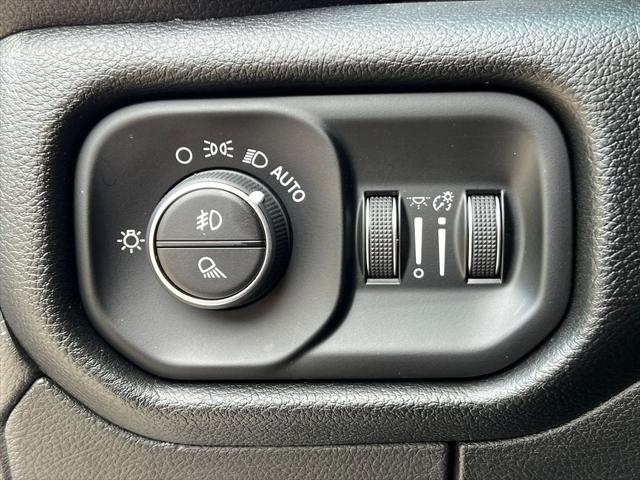 2019 Ram 1500 Laramie Crew Cab 4x4 57 Box