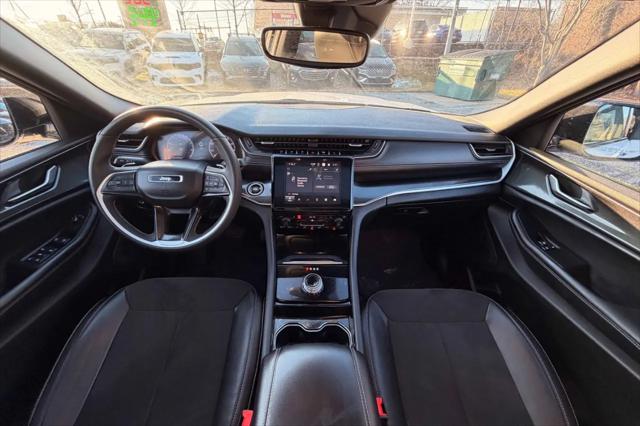 2023 Jeep Grand Cherokee L Altitude 4x4