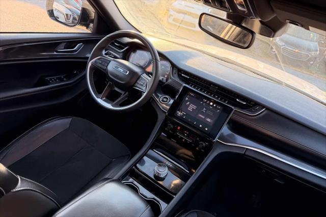 2023 Jeep Grand Cherokee L Altitude 4x4
