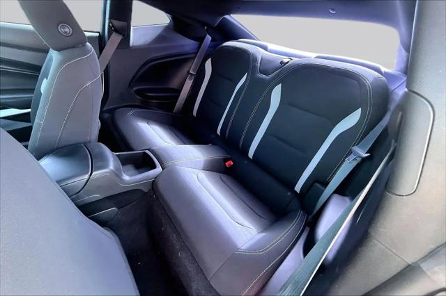 2021 Chevrolet Camaro RWD Coupe 1LT