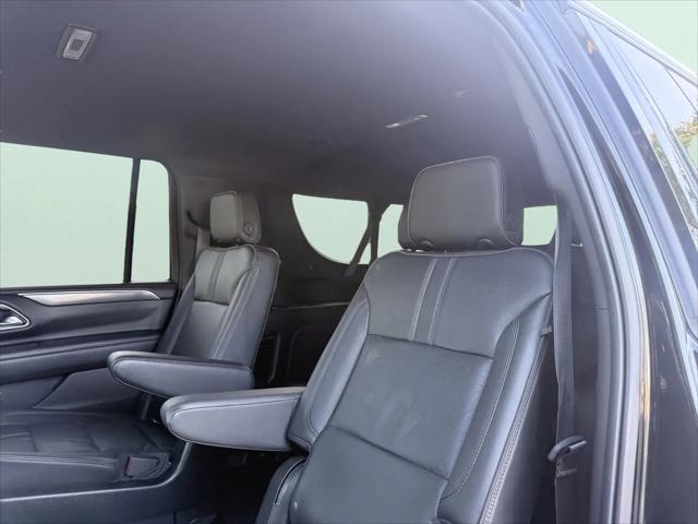 2021 Chevrolet Suburban 4WD RST