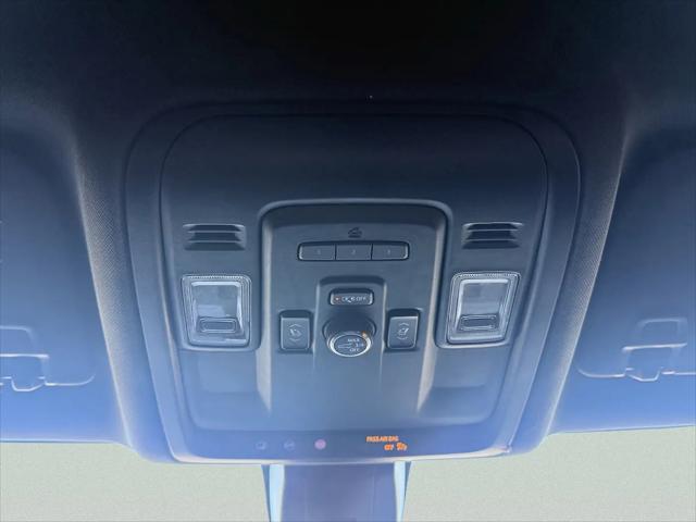 2021 Chevrolet Suburban 4WD RST