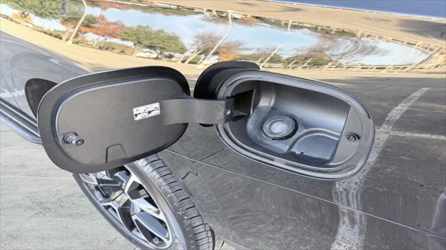 2021 Chevrolet Suburban 4WD RST